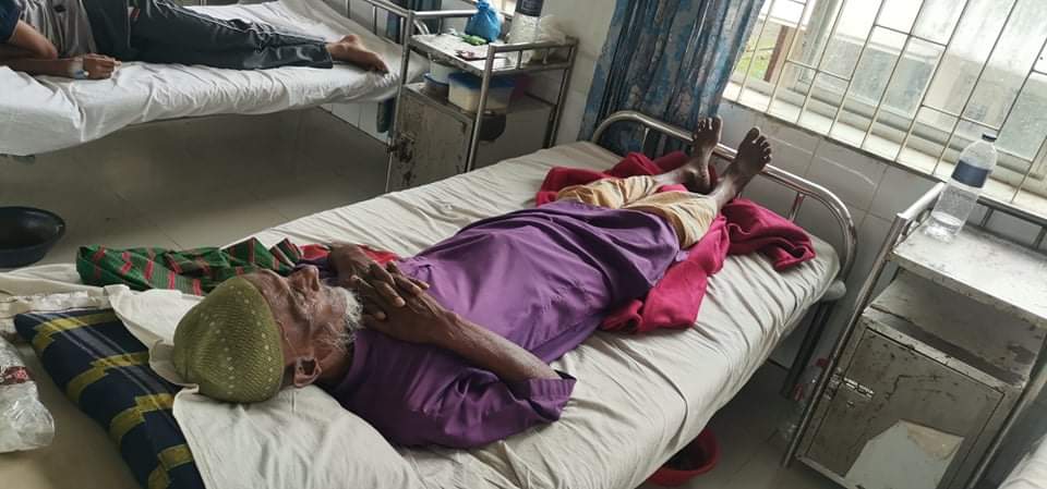 শ্রীপুরে বৃদ্ধকে পিটানোর অভিযোগ,হাসপাতালে ভর্তি