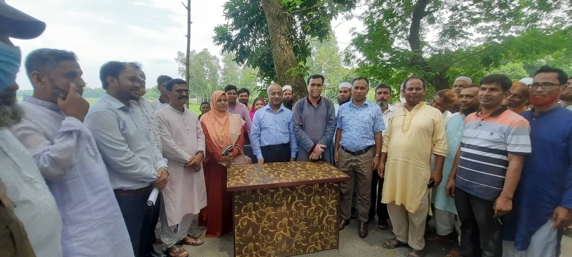 চৌহালীতে অধিগ্রহণকৃত জায়গা পরিদর্শনে অতিরিক্ত প্রকৌশলী