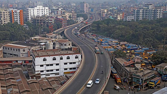হানিফ ফ্লাইওভারে সড়ক দুর্ঘটনায় নিহত ১