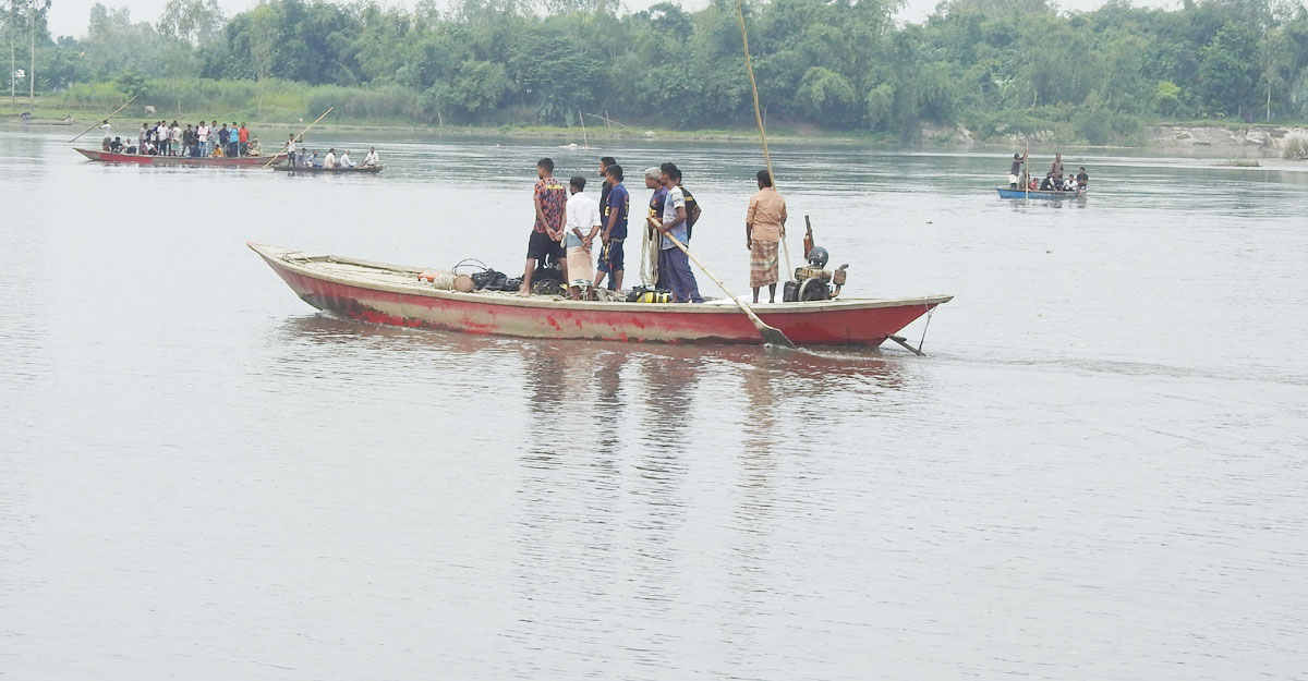 নৌকাডুবির ঘটনায় নিহত বেড়ে ৫৫