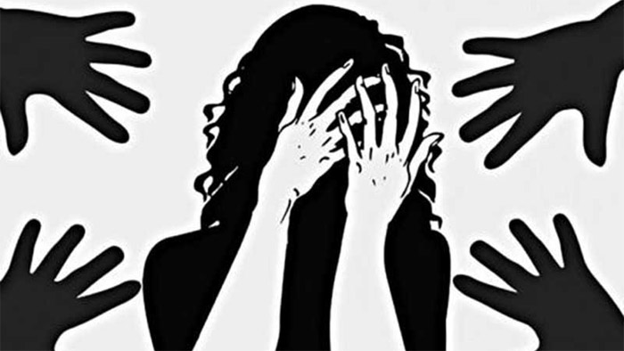 ফাঁকা বাড়িতে পুত্রবধূকে ধর্ষণ করল শ্বশুর