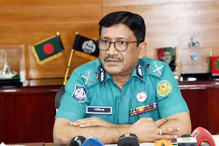 অবসরে যাচ্ছেন ডিএমপি কমিশনার