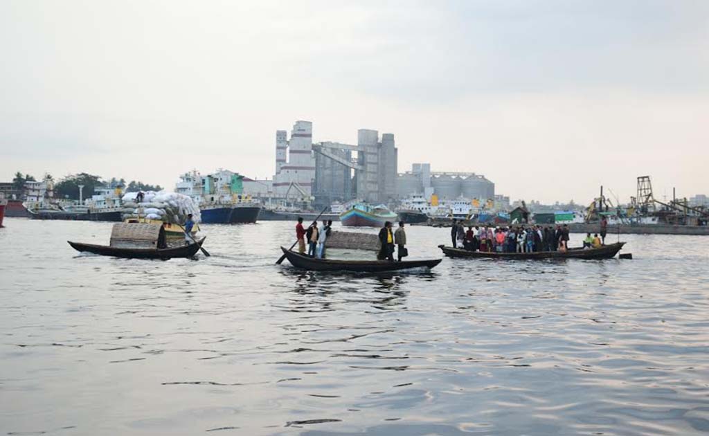নারায়ণগঞ্জের শীতলক্ষ্যায় নৌকাডুবে নিহত ৩