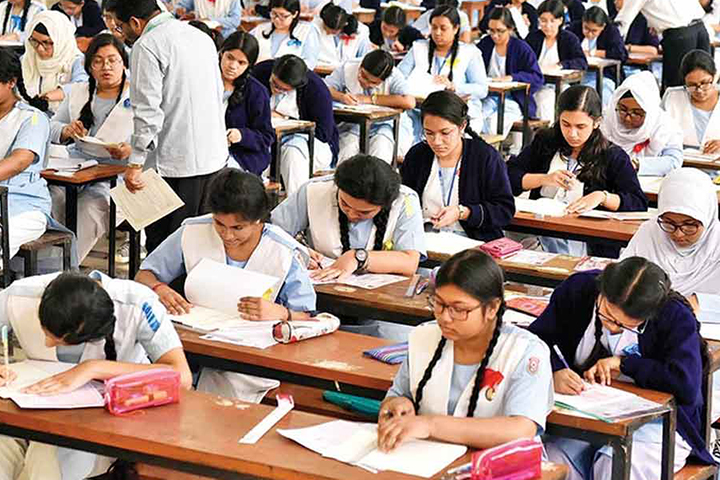 সারাদেশে এইচএসসি ও সমমানের পরীক্ষা শুরু