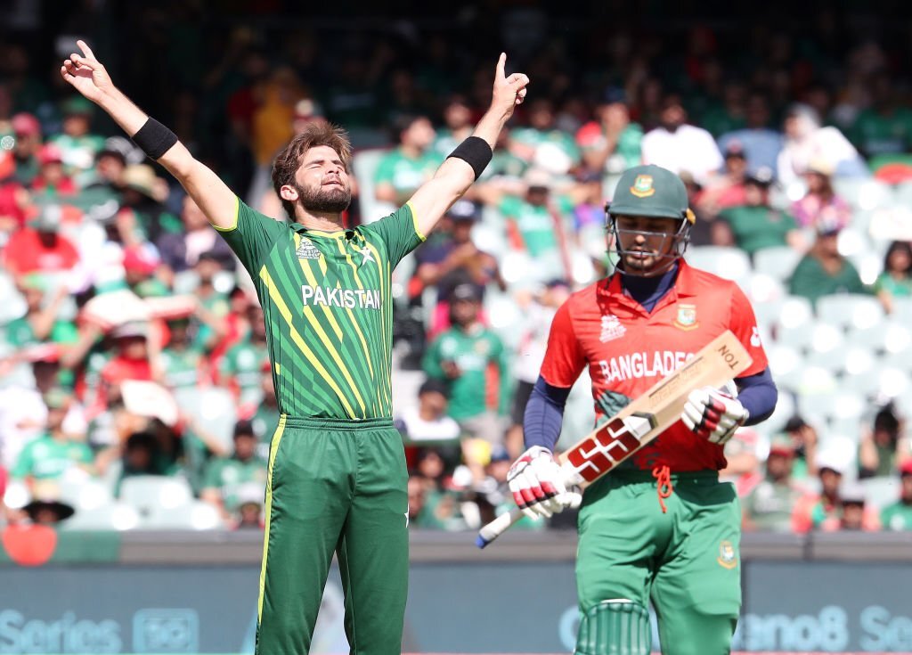 আফ্রিদির তোপে ১২৭ রানে থামলো বাংলাদেশ