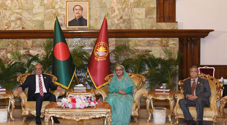 রাষ্ট্রপতির সঙ্গে সাহাবুদ্দিন-শেখ হাসিনার সৌজন্য সাক্ষাৎ