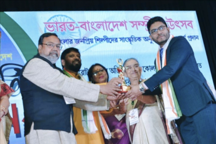 মহাত্মা গান্ধী শান্তি পুরস্কার পেলেন লায়ন অ্যাড. মোহাম্মদ হাসান আলী