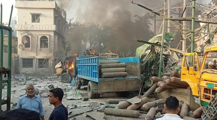সীতাকুণ্ডে আরেক ভয়াবহ ট্রাজেডি