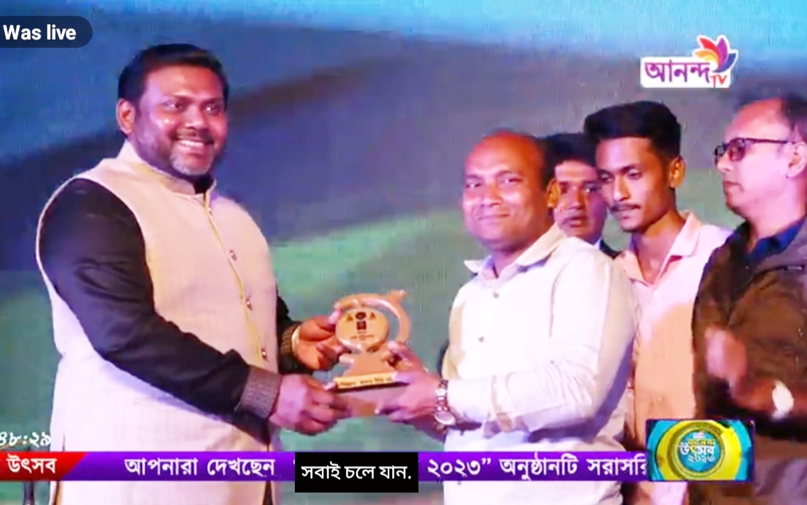 আনন্দ টিভির শ্রেষ্ঠ প্রতিবেদক নির্বাচিত সাংবাদিক নাজিম উদ্দিন