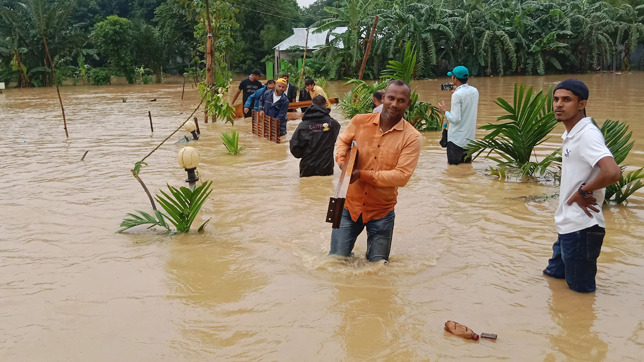 কুমিল্লায় পানিবন্দি কয়েকশ পরিবার