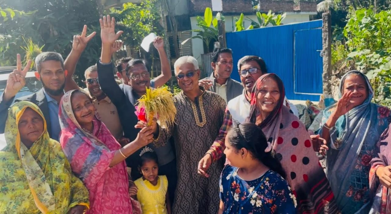 সীতাকুণ্ডে কাজী মোহাম্মদ সালাউদ্দিনের ব্যাপক গণসংযোগ